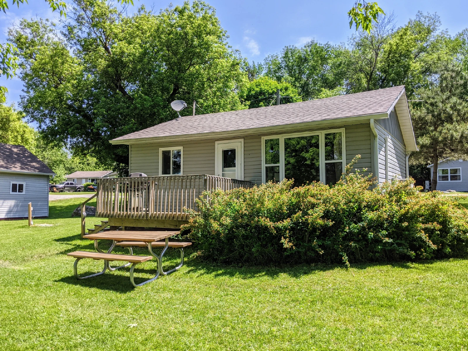 Two Bedroom Cottage Rental Cottage #4 in Kawartha Lakes